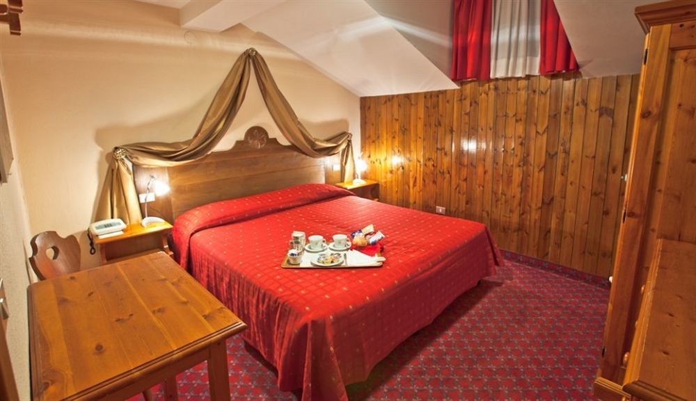 Hotel Cristallo Courmayeur Dış mekan fotoğraf
